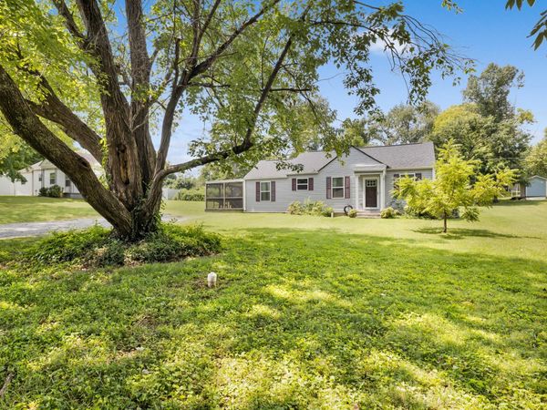 655 Lock 4 Rd , Gallatin, TN 37066