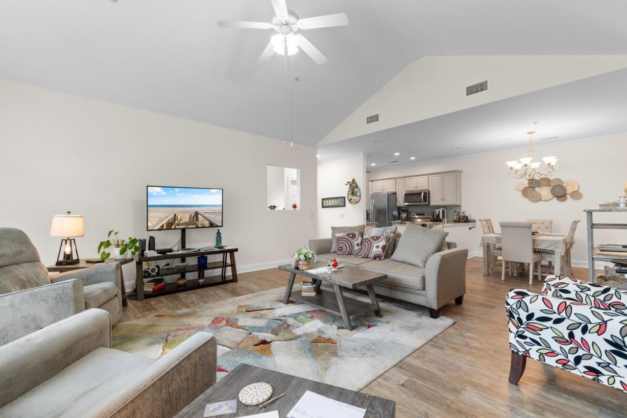 73 Crane Dr. Photo 12