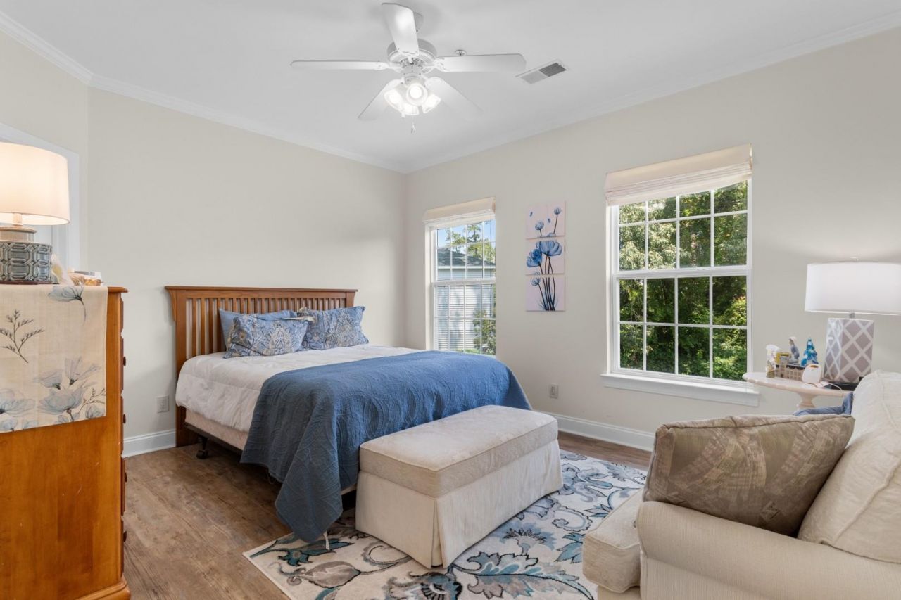 73 Crane Dr. Photo 14