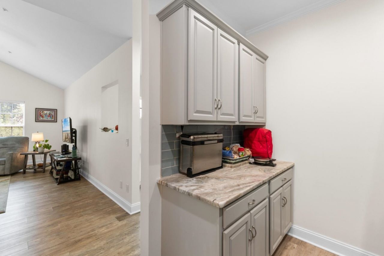 73 Crane Dr. Photo 5