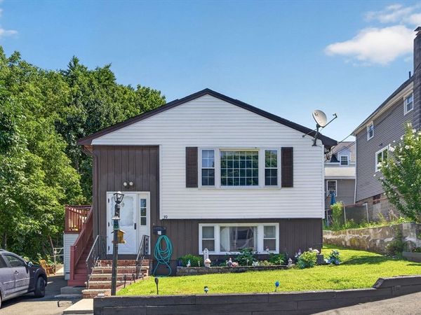 39 Mountain Ave, Saugus, MA 01906