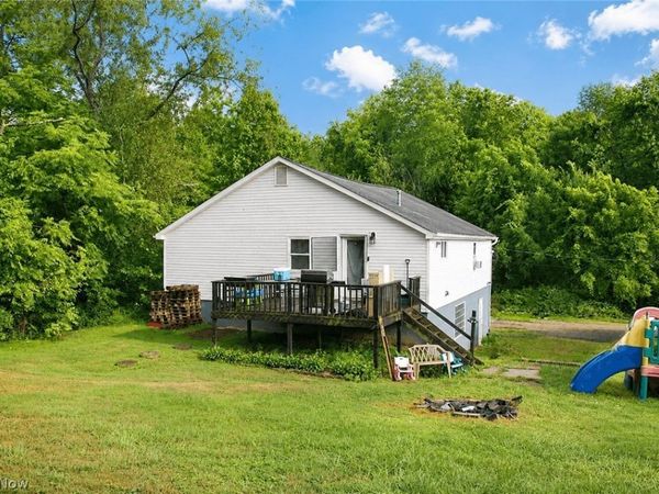600 Marshall Turrin Drive SE, New Philadelphia, OH 44663