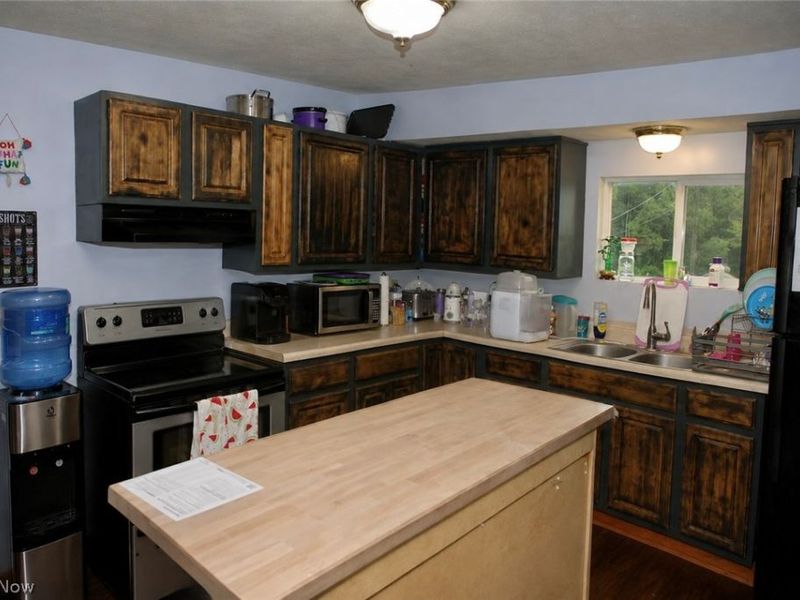 600 Marshall Turrin Drive SE, New Philadelphia, OH 44663 Photo 11