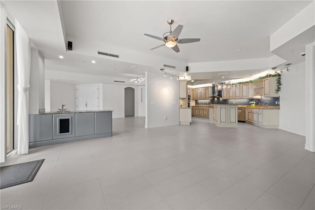 14270 Royal Harbour Ct, Unit 323, Fort Myers, FL 33908 Photo