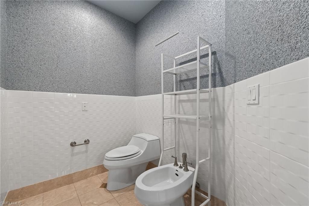 14270 Royal Harbour Ct, Unit 323, Fort Myers, FL 33908 Photo