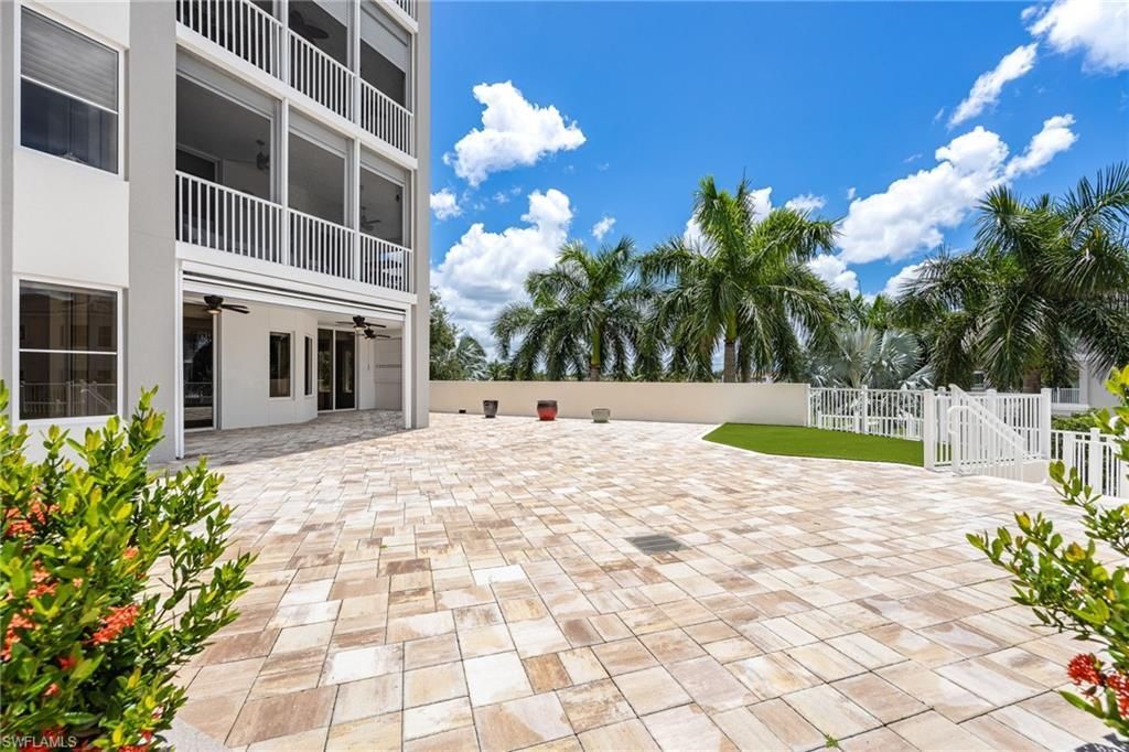 14270 Royal Harbour Ct, Unit 323, Fort Myers, FL 33908 Photo