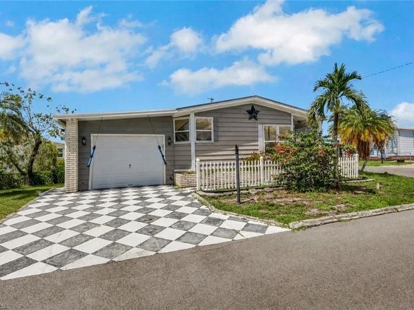 9258 Desoto DR , NORTH FORT MYERS, FL 33903