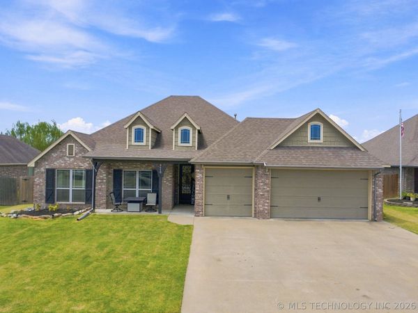 8416 N 76 East Avenue, Owasso, OK 74055