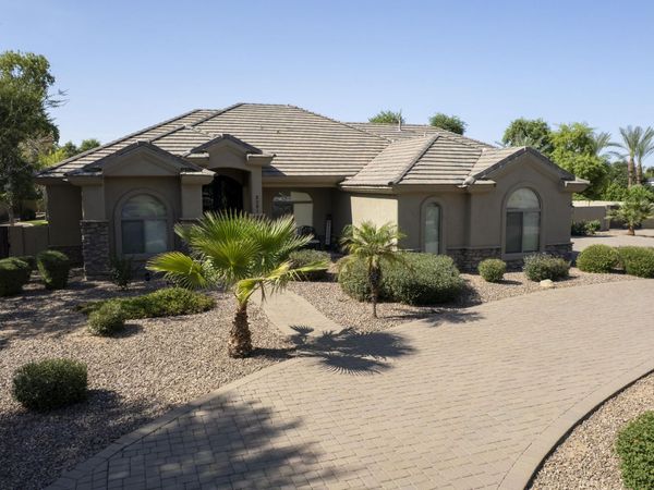 2091 E COCONINO Court, Gilbert, AZ 85298