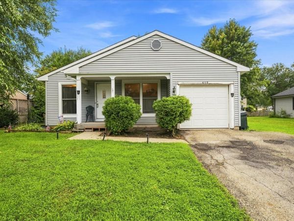 413 Travelaire Avenue , Naperville, IL 60565
