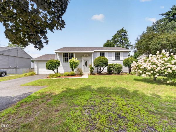 23 Spa Drive, Saratoga Springs, NY 12866