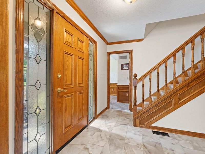 688 Southbluff Drive , Westerville, OH 43082 Photo 11