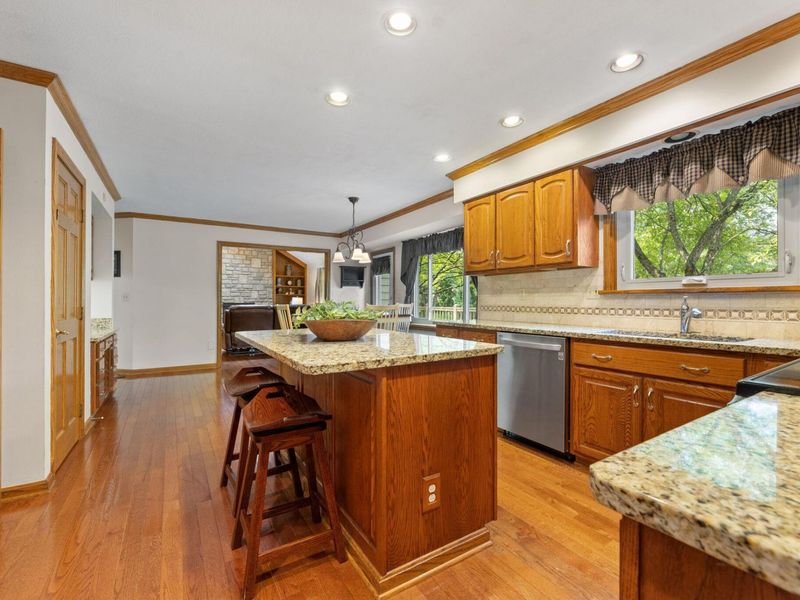 688 Southbluff Drive , Westerville, OH 43082 Photo 20