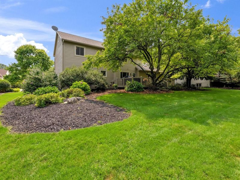 688 Southbluff Drive , Westerville, OH 43082 Photo 56
