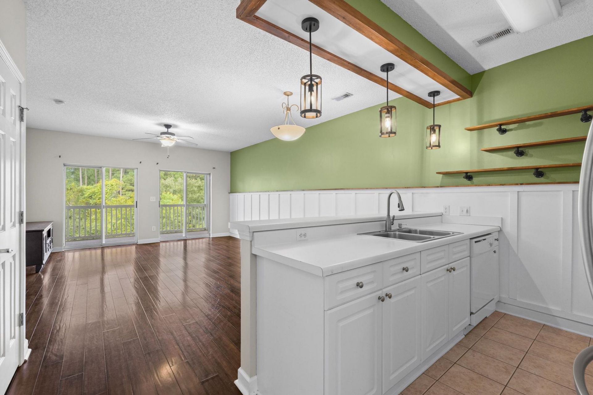 907 Knoll Shores Ct. Photo 3