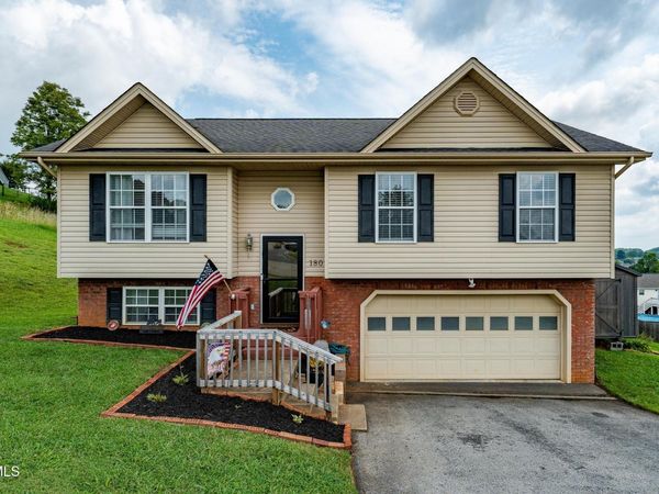180 Mountain Creek Court, Jonesborough, TN 37659