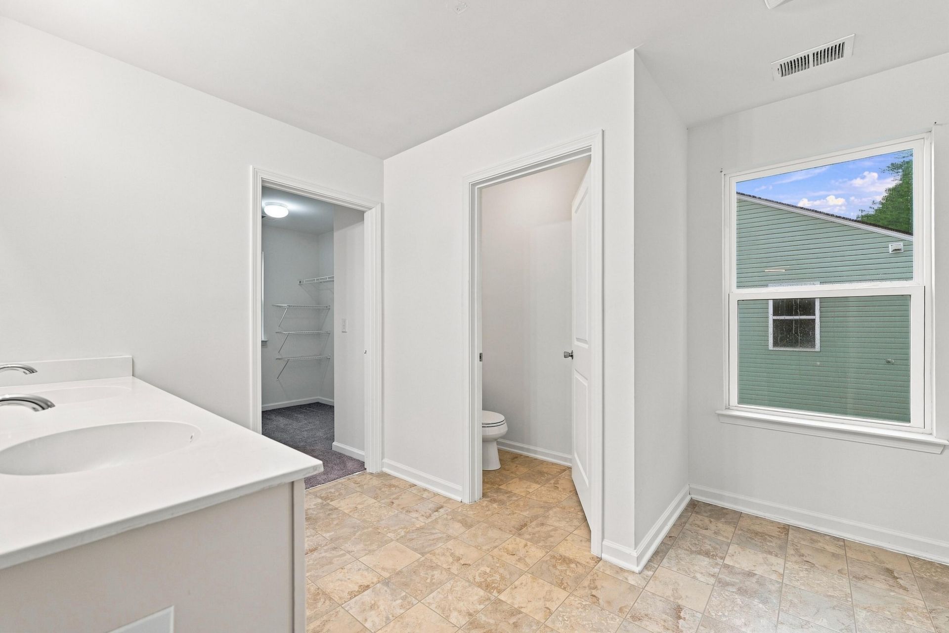 131 Stoney Creek Way Photo 18