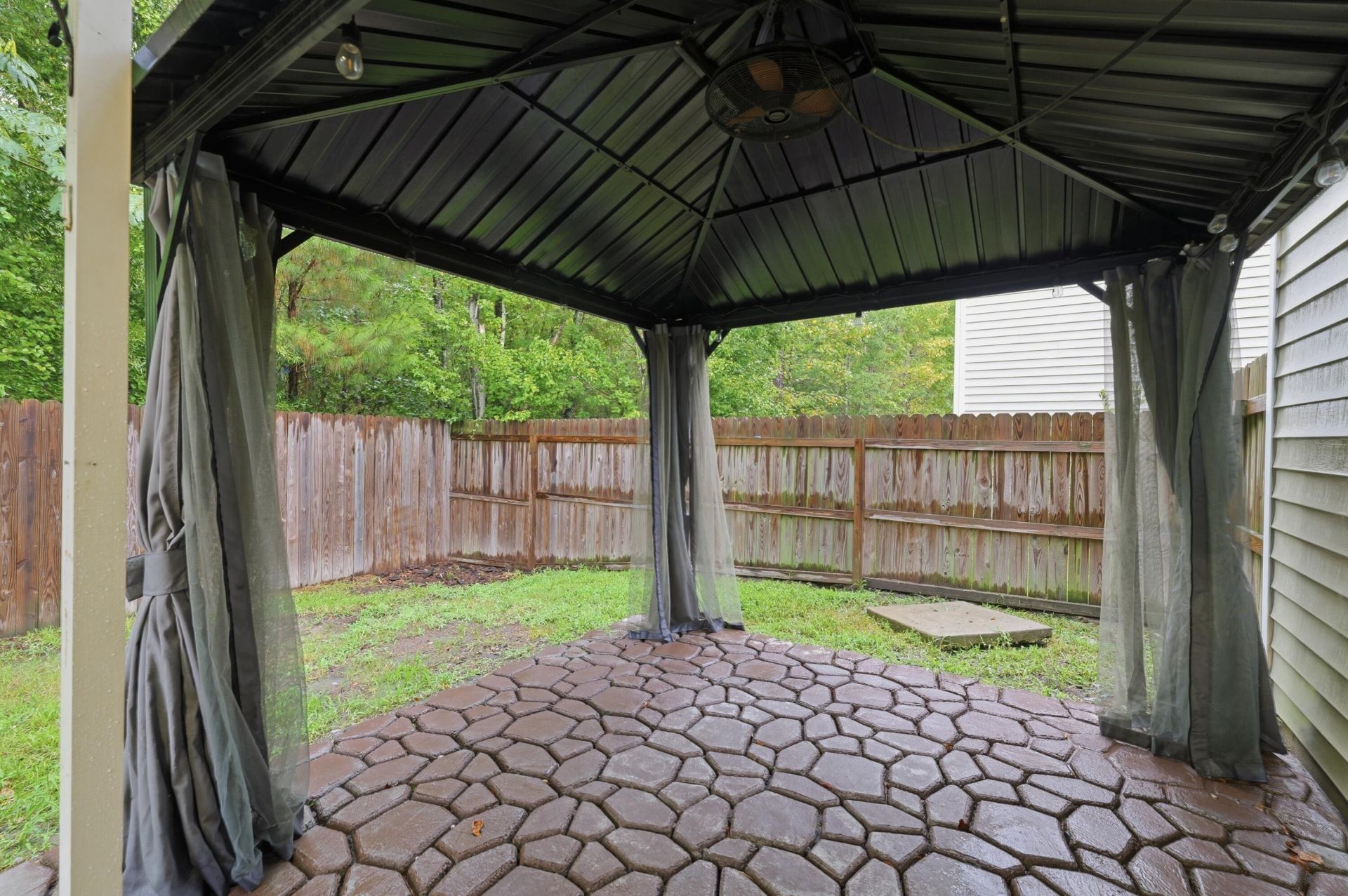 131 Stoney Creek Way Photo 29