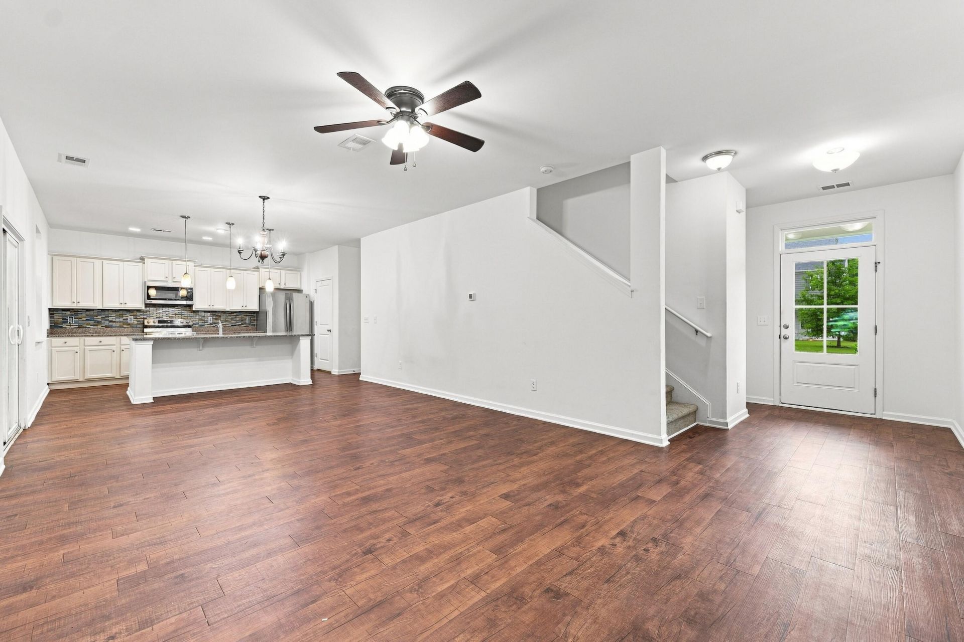 131 Stoney Creek Way Photo 9