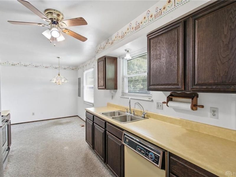 1341 S Elm Street, West Carrollton, OH 45449 Photo 14