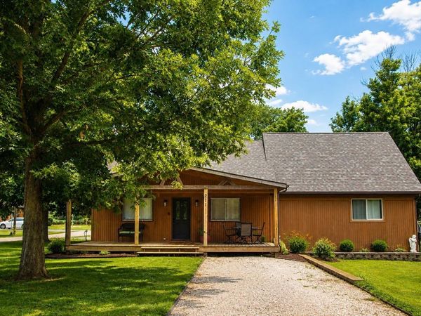 211 S Eugene Avenue, Cayuga, IN 47928