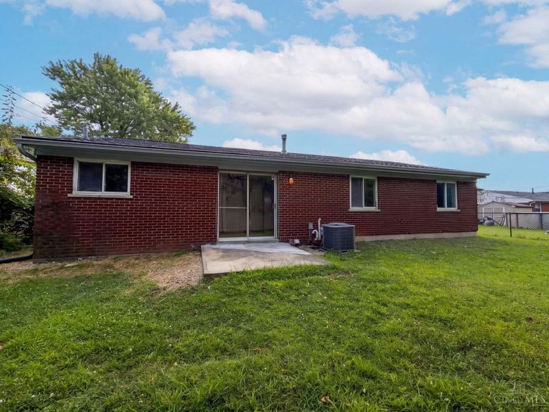 12157 Hitchcock Drive, Forest Park, OH 45240 Photo 5