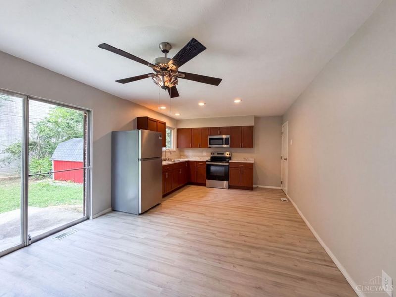 12157 Hitchcock Drive, Forest Park, OH 45240 Photo 7