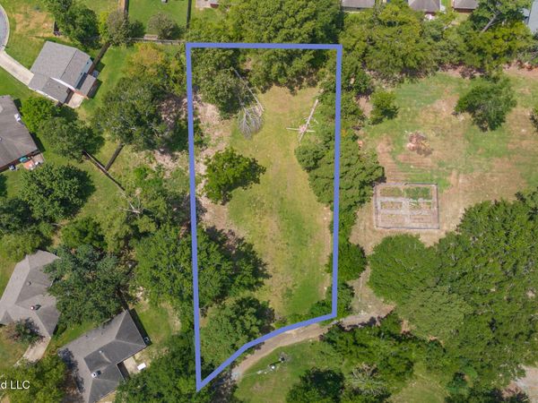 Woody Drive, Brandon, MS 39047