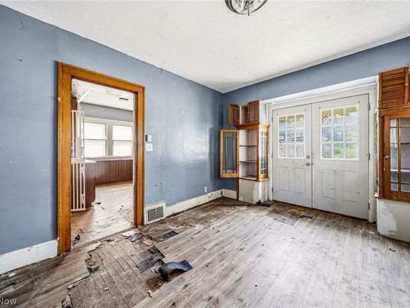 4229 Gifford Avenue, Cleveland, OH 44109 Photo 10