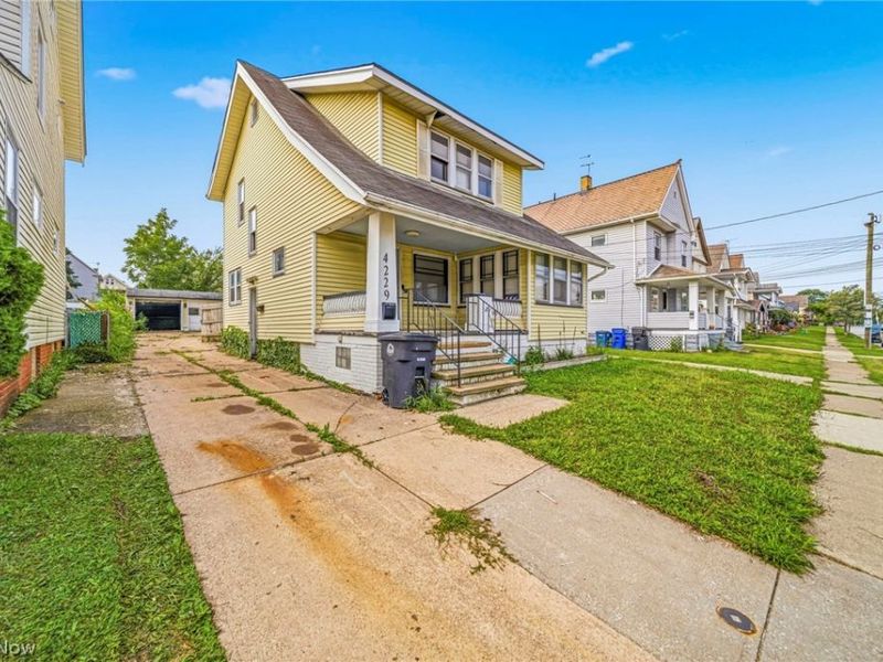 4229 Gifford Avenue, Cleveland, OH 44109 Photo 3