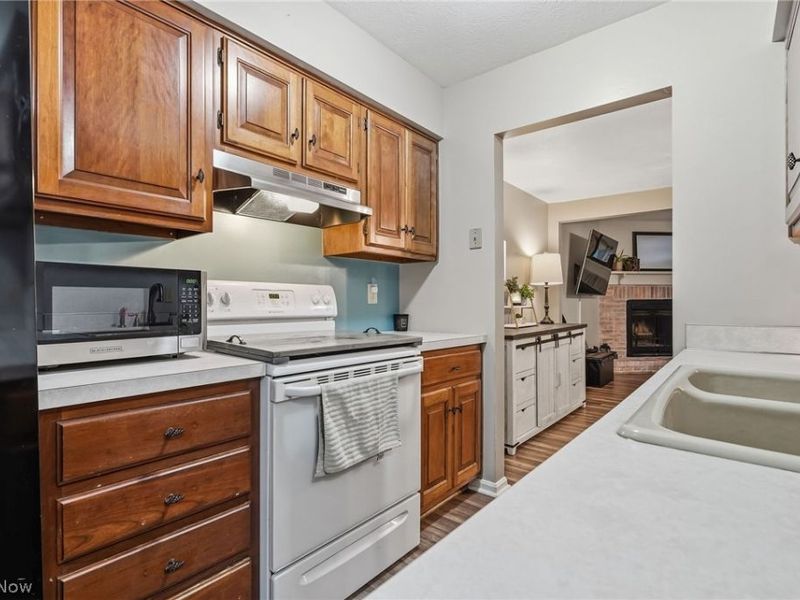 435 Abbeyville Road, Unit E 5, Medina, OH 44256 Photo 9