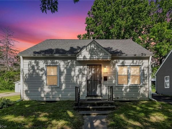 1291 Hardesty Boulevard , Akron, OH 44320