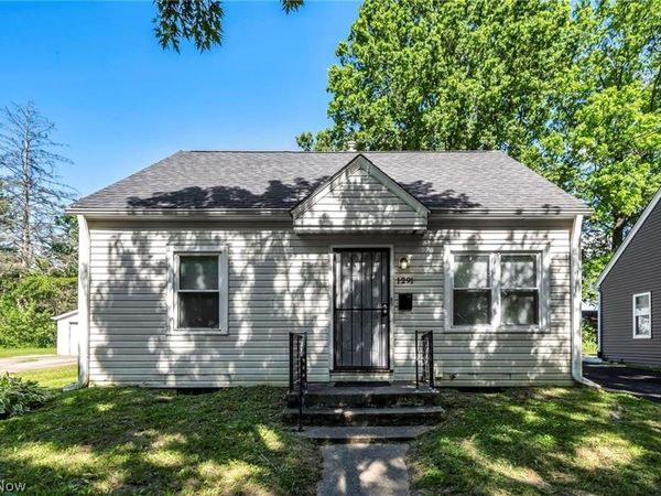 1291 Hardesty Boulevard, Akron, OH 44320