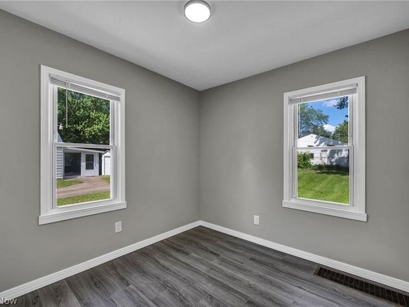 1291 Hardesty Boulevard, Akron, OH 44320 Photo 11