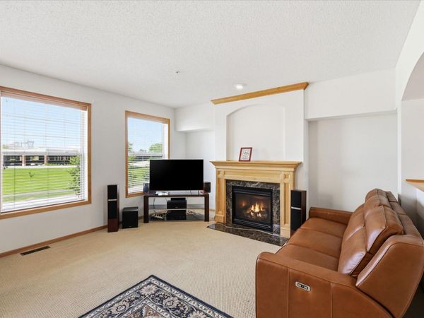 8262 Labont Way, Unit 5, Eden Prairie, MN 55344