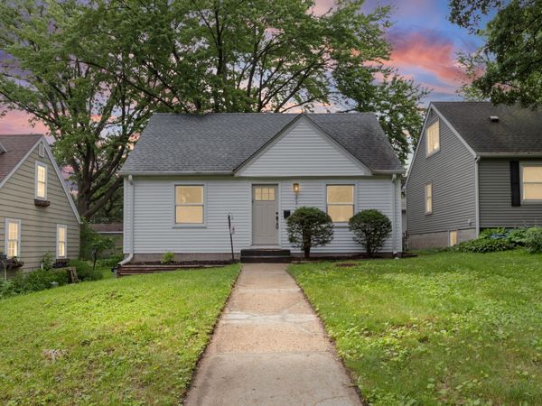 2729 Hampshire Avenue S, Saint Louis Park, MN 55426