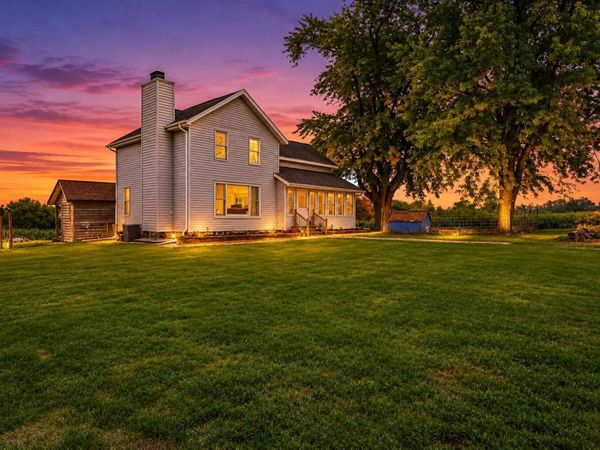 N2440 Mulvaney Ln, Portland, WI 53579
