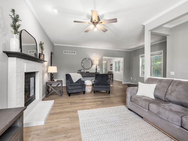 1330 Oak Tree Ct, Slinger, WI 53086