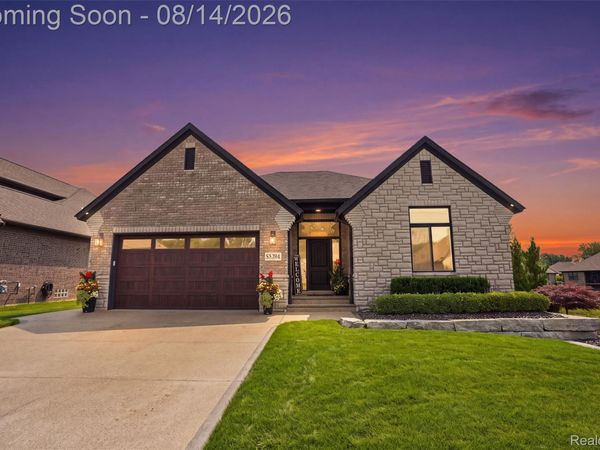 55294 Hanford Court, Shelby Township, Mi 48316