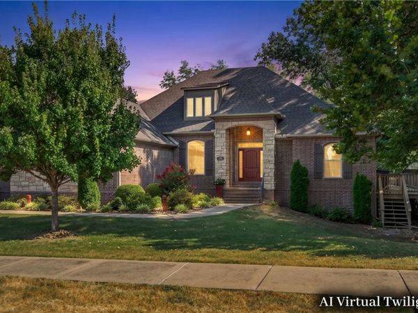 304 NW Tall Oaks Avenue, Bentonville, AR 72712