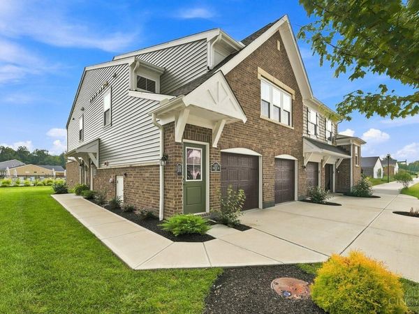 5870 Parkview Lane, Unit 201, Milford, OH 45150