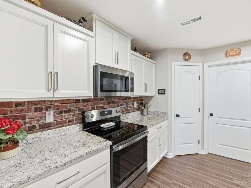 5870 Parkview Lane, Unit 201, Miami Township, OH 45150 Photo 13