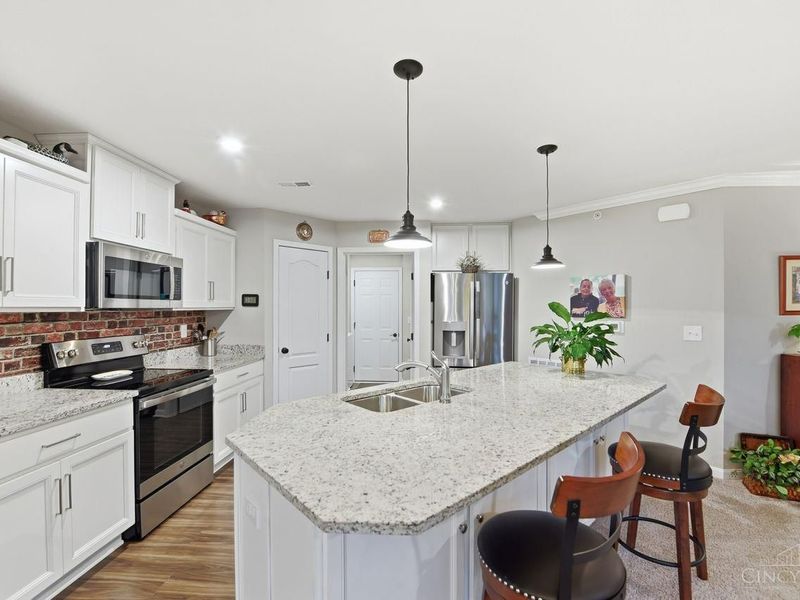 5870 Parkview Lane, Unit 201, Miami Township, OH 45150 Photo 8