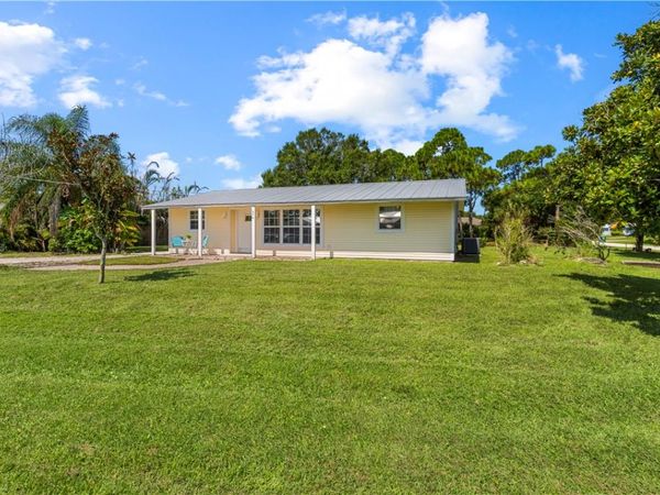 874 Blossom Drive, Sebastian, FL 32958