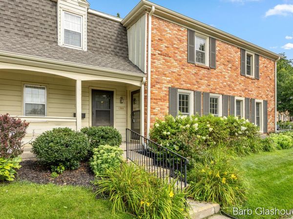 2519 Abbington Drive SE, Grand Rapids, MI 49506