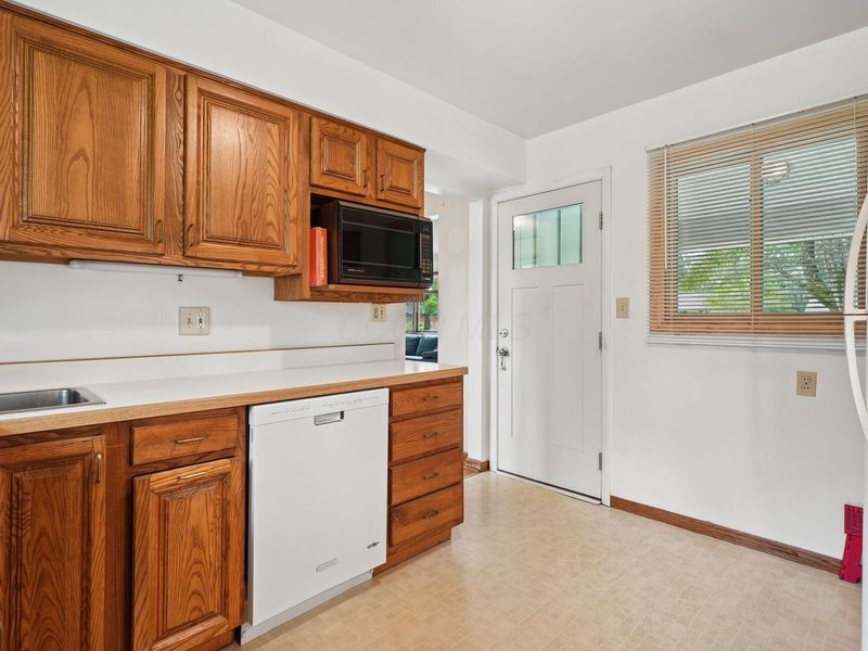 2106 Springhill Drive, Columbus, OH 43221 Photo 15