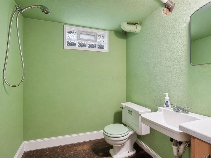 2106 Springhill Drive, Columbus, OH 43221 Photo 29