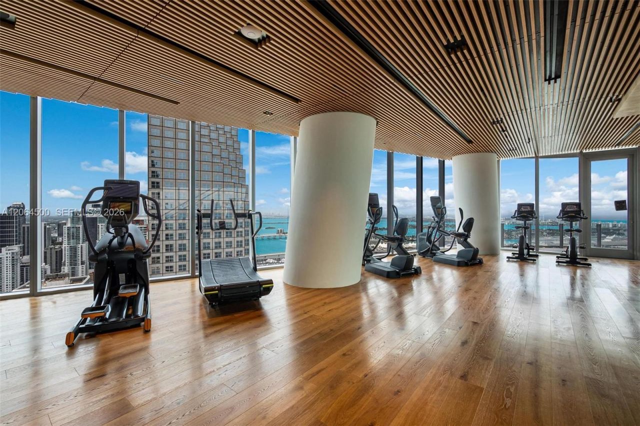 300 Biscayne Blvd Way , Unit 6301, Miami, FL 33131 Photo