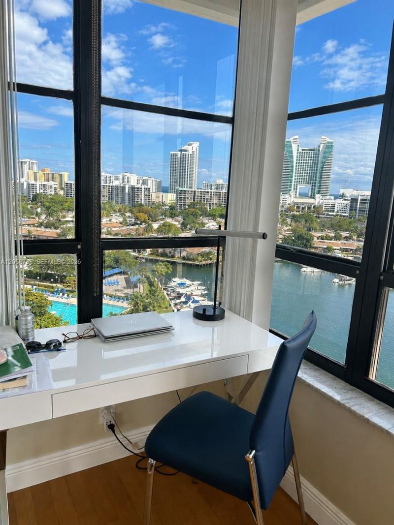 500 Three Islands Blvd , Unit 918, Hallandale Beach, FL 33009 Photo