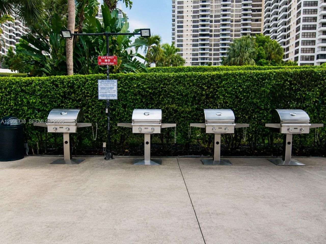 500 Three Islands Blvd , Unit 918, Hallandale Beach, FL 33009 Photo